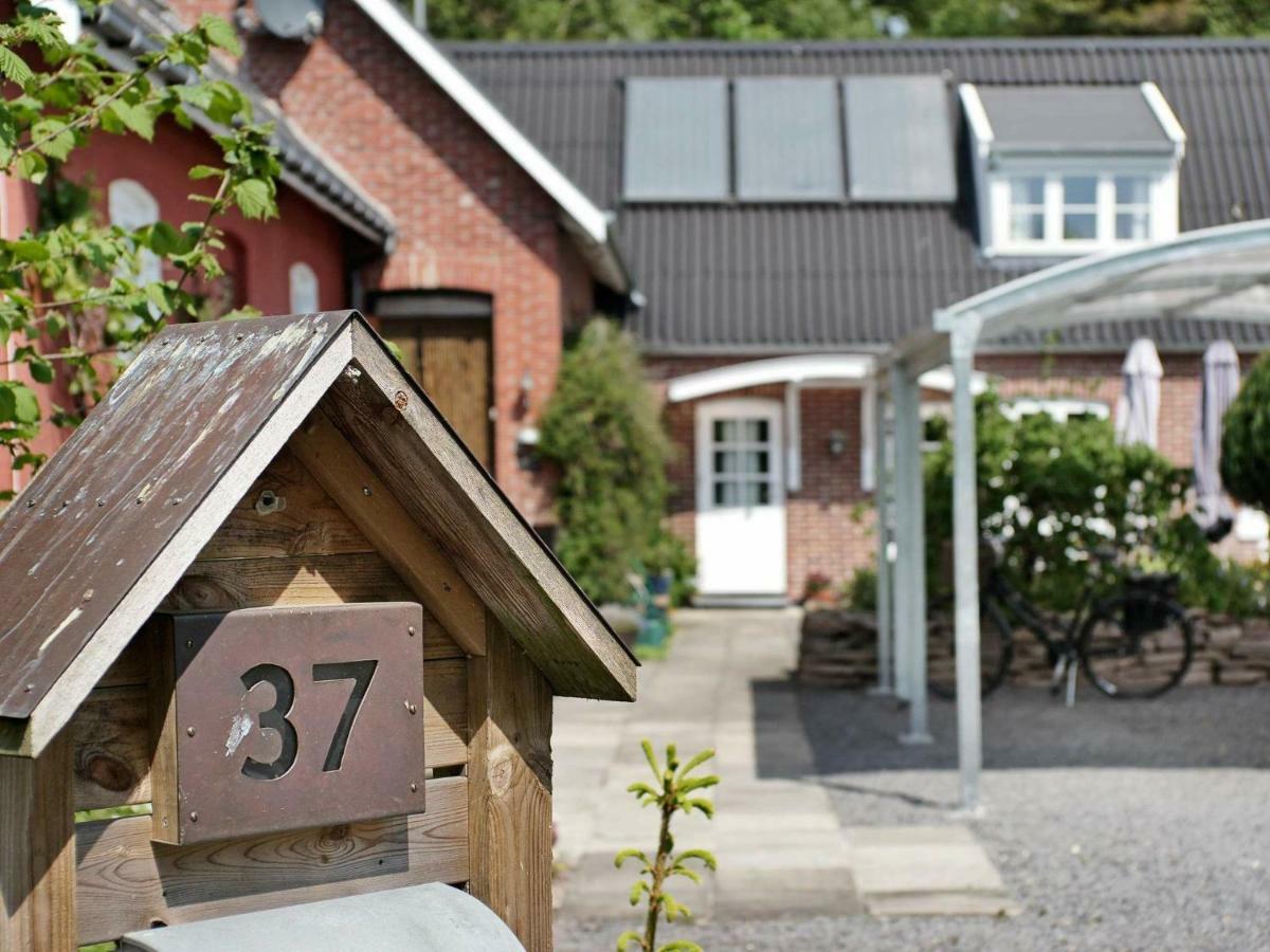 4 Person Holiday Home In Nex Langedeby Exteriör bild
