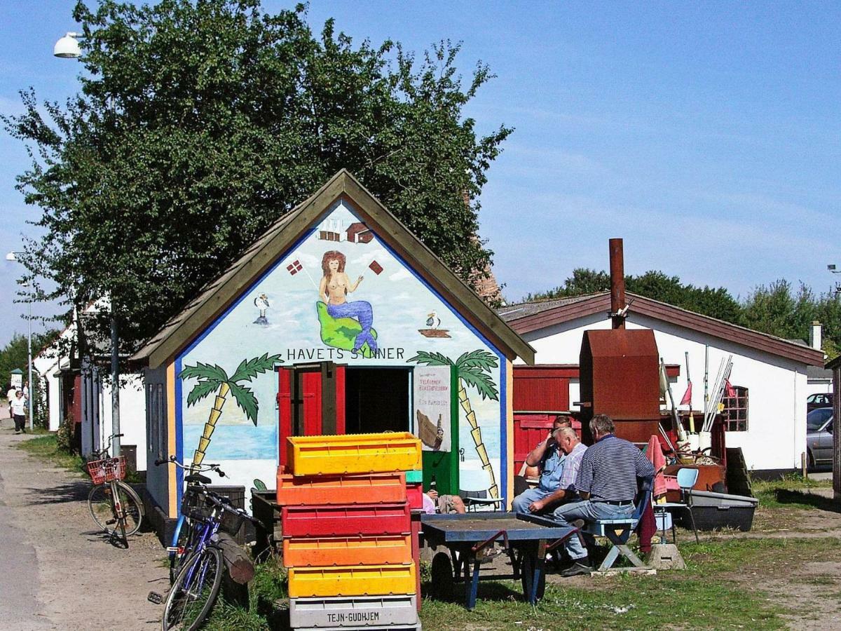 4 Person Holiday Home In Nex Langedeby Exteriör bild