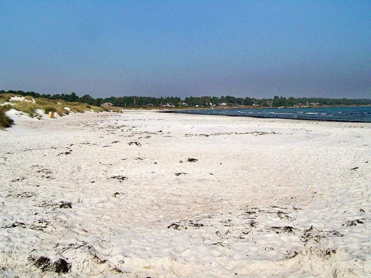 4 Person Holiday Home In Nex Langedeby Exteriör bild