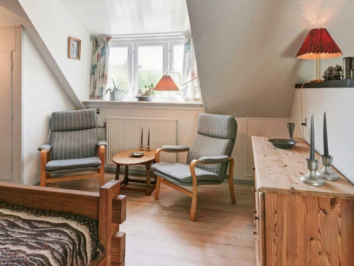 4 Person Holiday Home In Nex Langedeby Exteriör bild