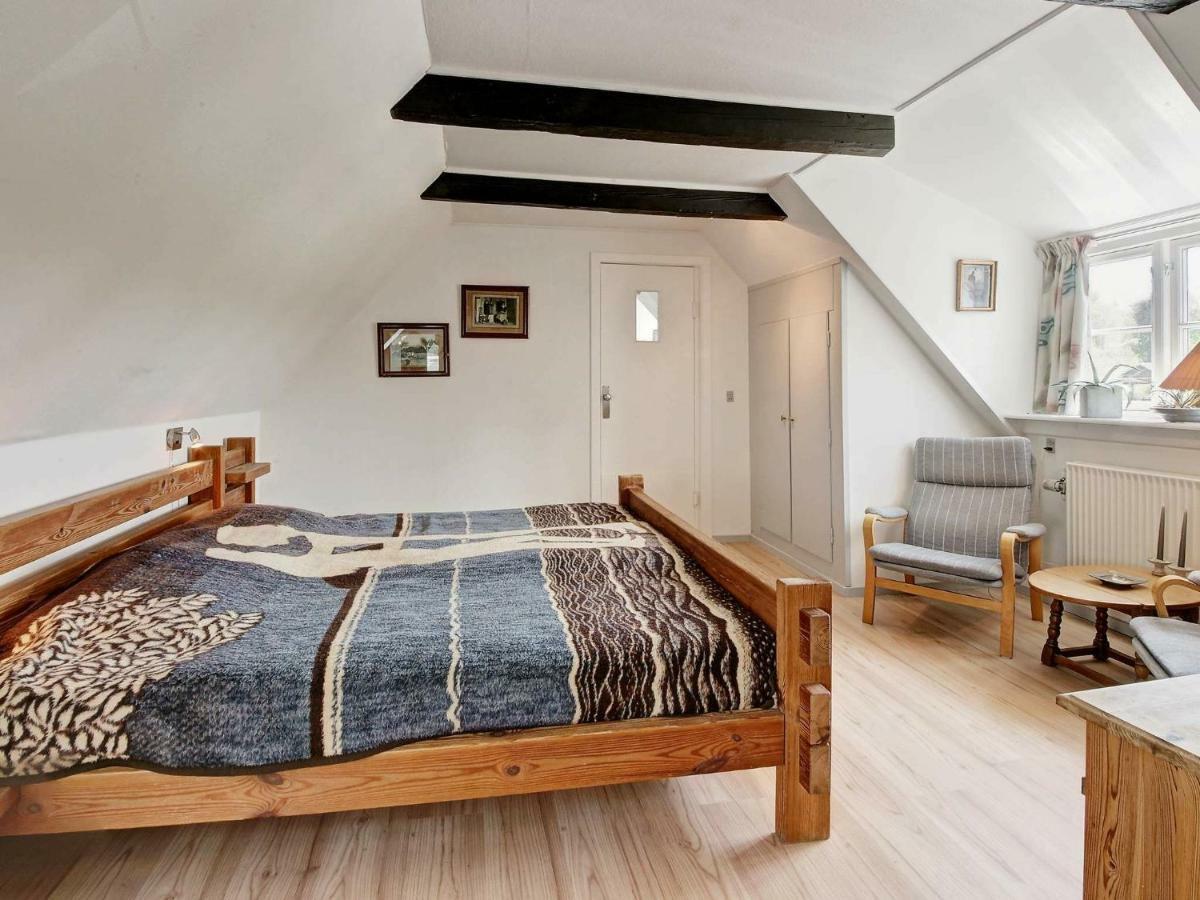 4 Person Holiday Home In Nex Langedeby Exteriör bild